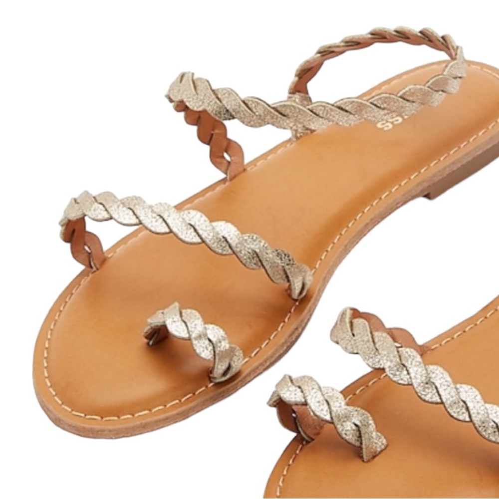 Express Asymmetrical Toe Ring Sandal Gild Metallic 8